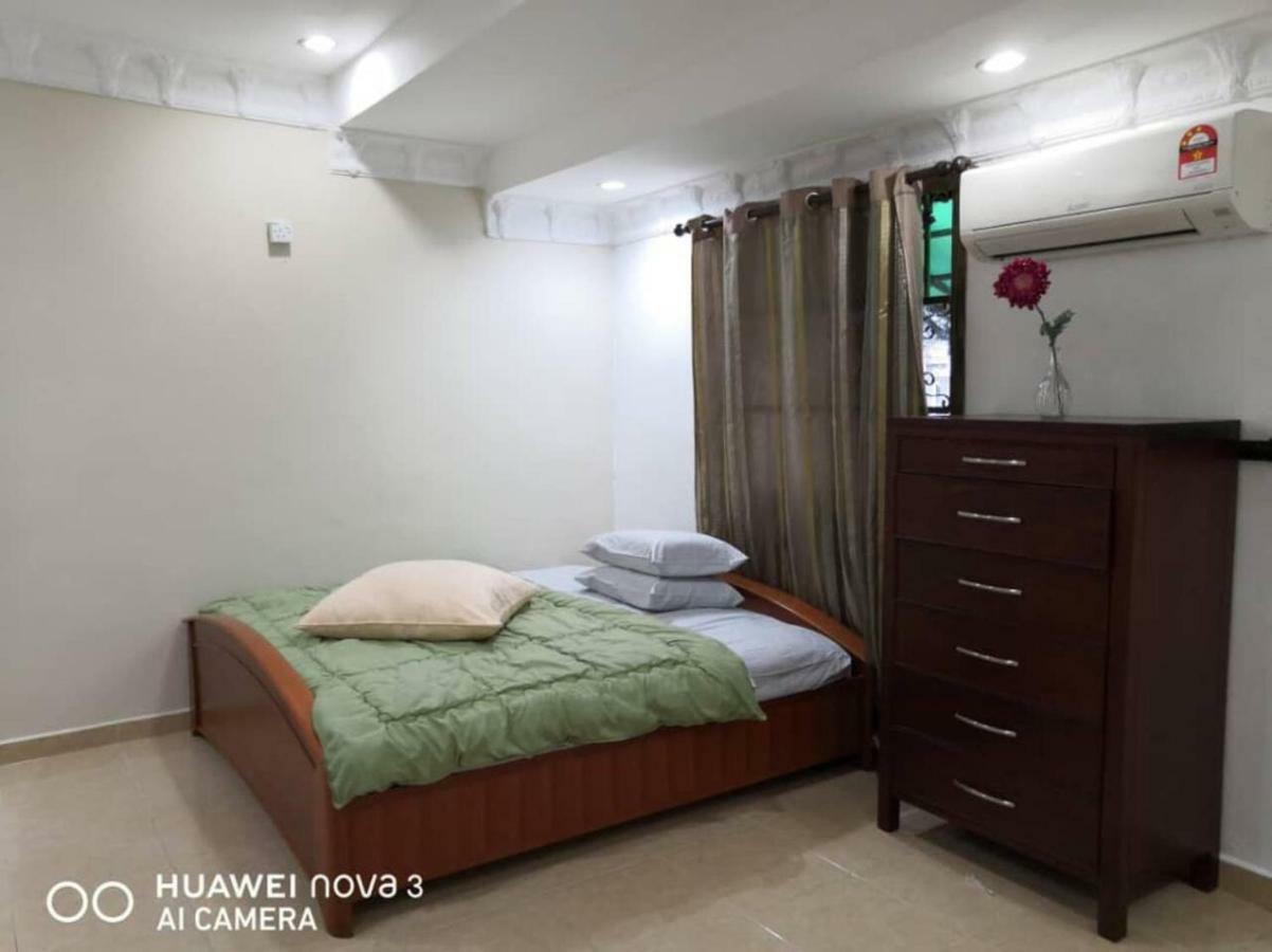 Ibu Home-To-Stay Pasir Gudang Exterior photo