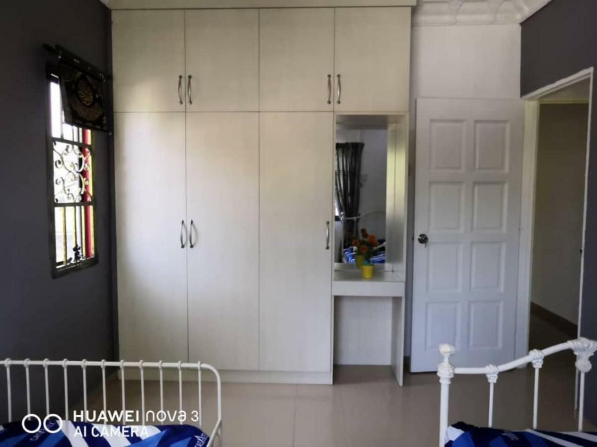 Ibu Home-To-Stay Pasir Gudang Exterior photo