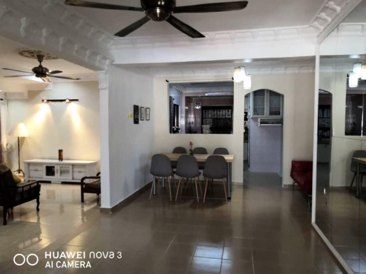 Ibu Home-To-Stay Pasir Gudang Exterior photo