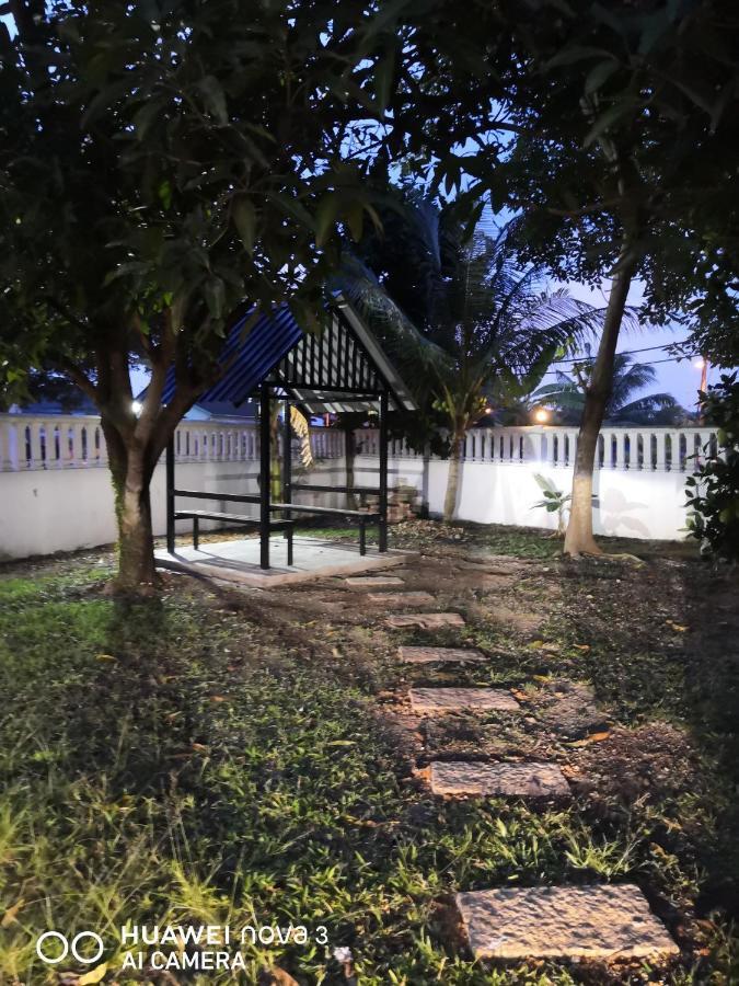 Ibu Home-To-Stay Pasir Gudang Exterior photo