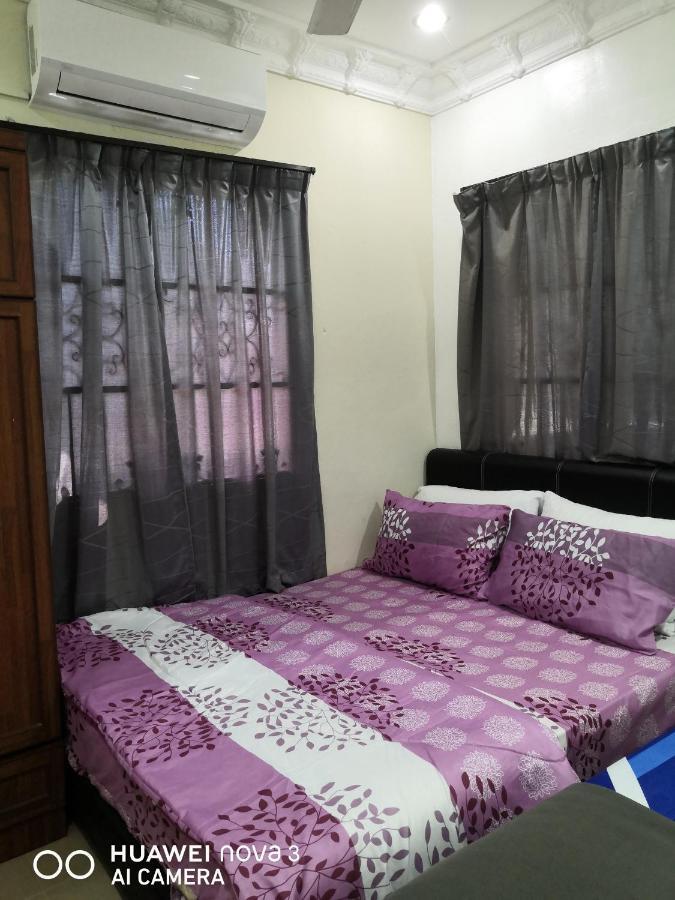 Ibu Home-To-Stay Pasir Gudang Exterior photo